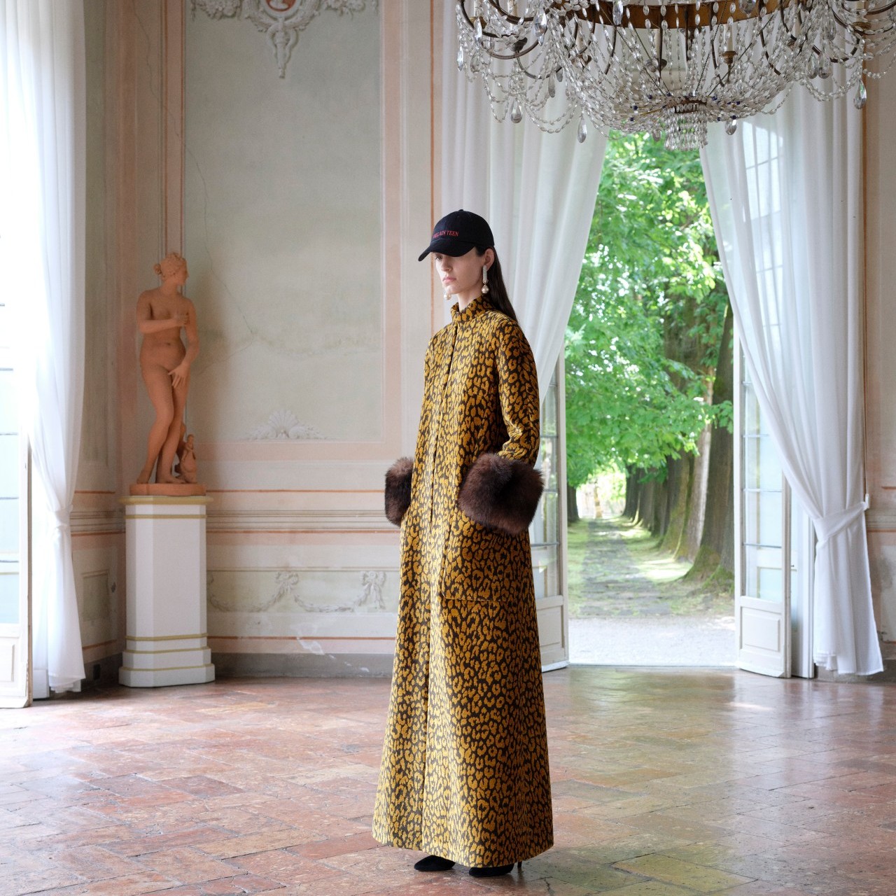 VALENTINO-CRUISE-27_LOOK_011~2