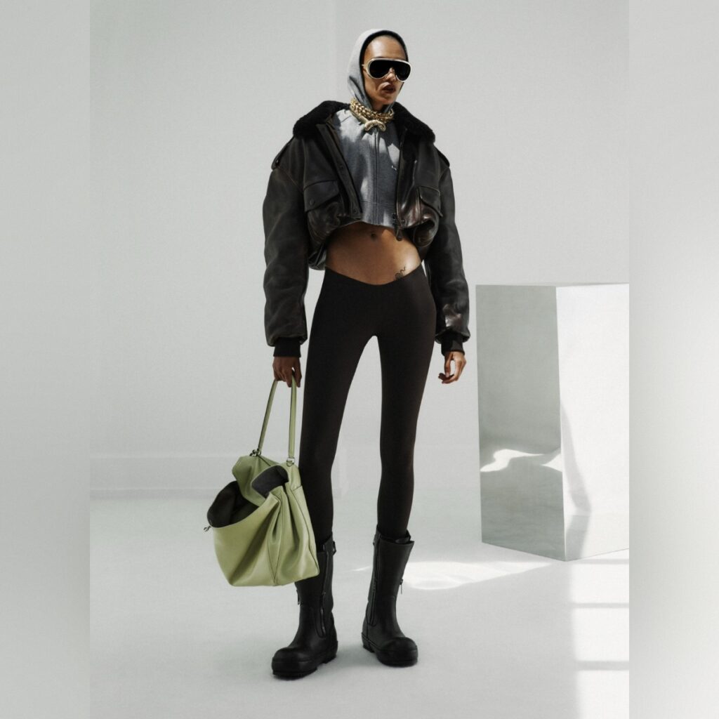 balenciaga square (8)