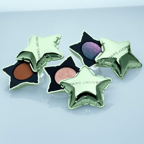 Η Marc Jacobs Beauty επιστρέφει και ομολογούμε ότι μας είχε λείψει