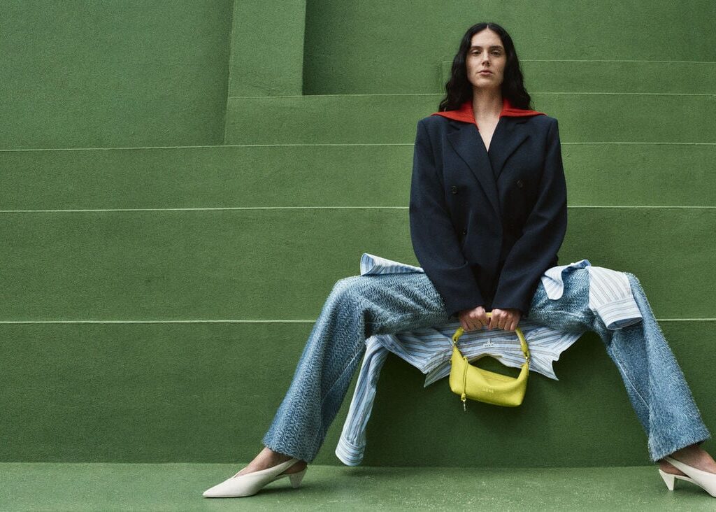 LOEWE_FW26_PRECO_CAMPAIGN_EVA_VICTOR_sRGB_CROPPED_28_16x9_new_version copy