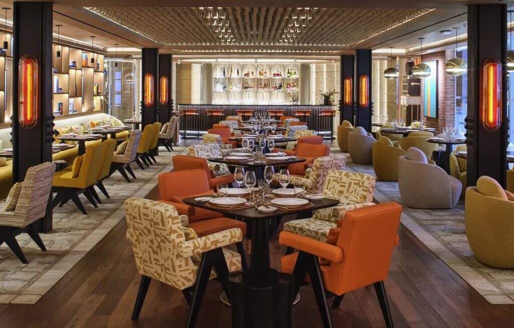 Louis-Vuitton-Cafés-Restaurants-1160x653.jpg copy