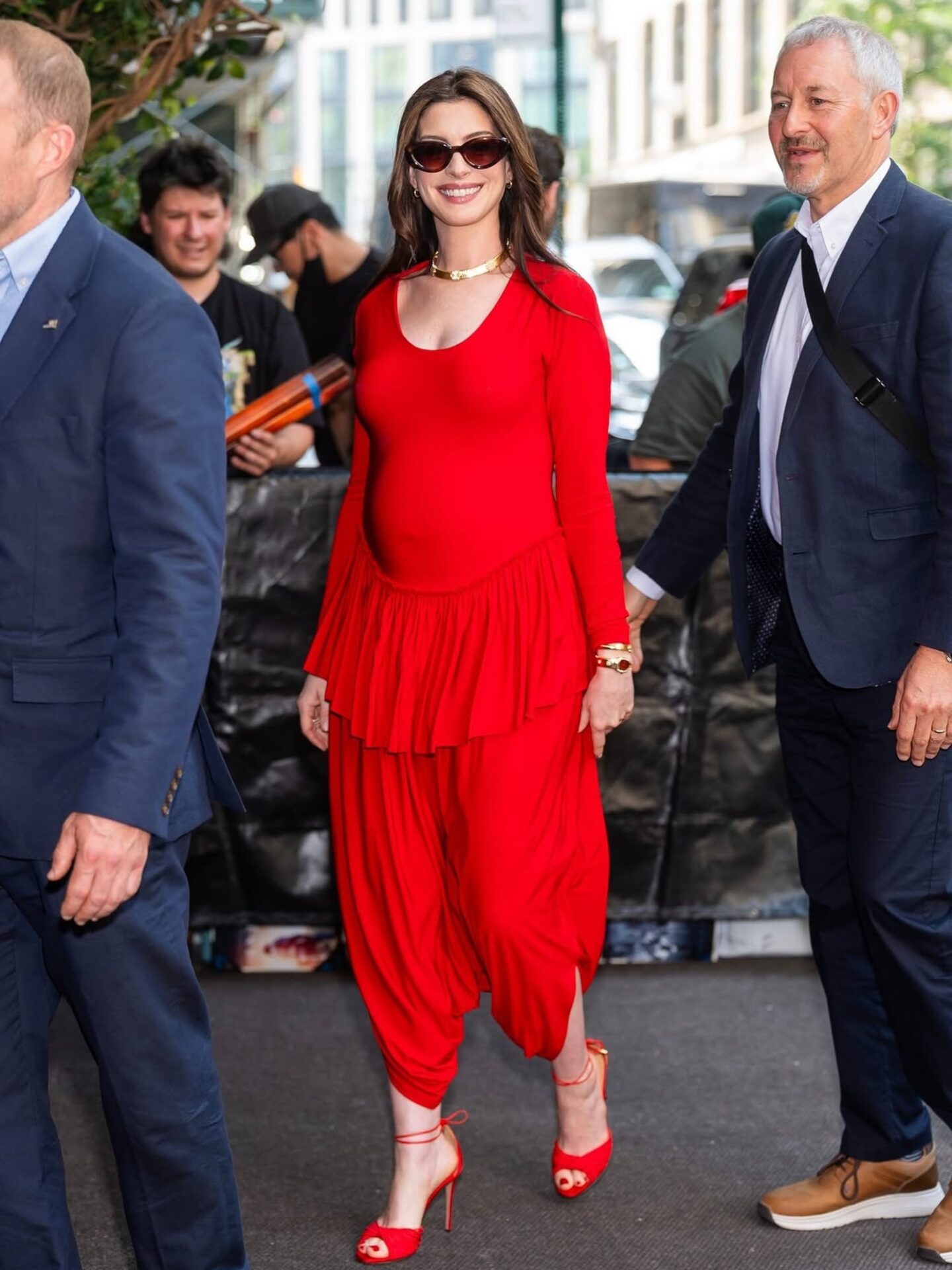 anne hathaway ashlyn total red kokkino