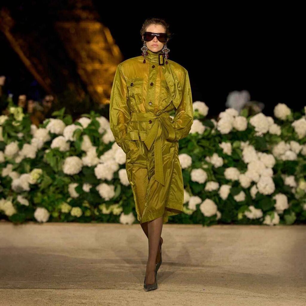 medium2-SAINT_LAURENT_WSU26_SHOW_PAGE_RUNWAY_21 (2)