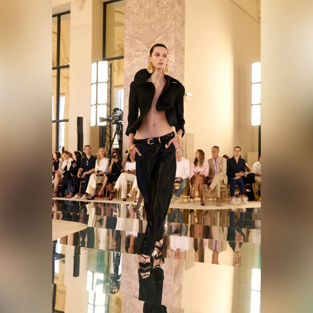 schiaparelli-haute-couture-fall_26 (1)