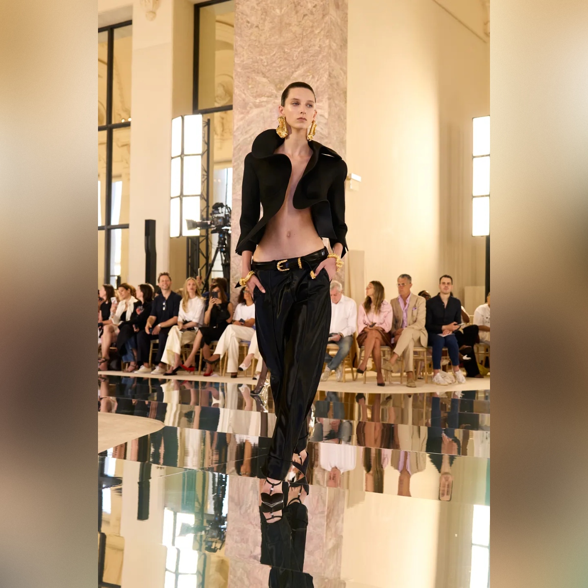 schiaparelli-haute-couture-fall_26 (1)