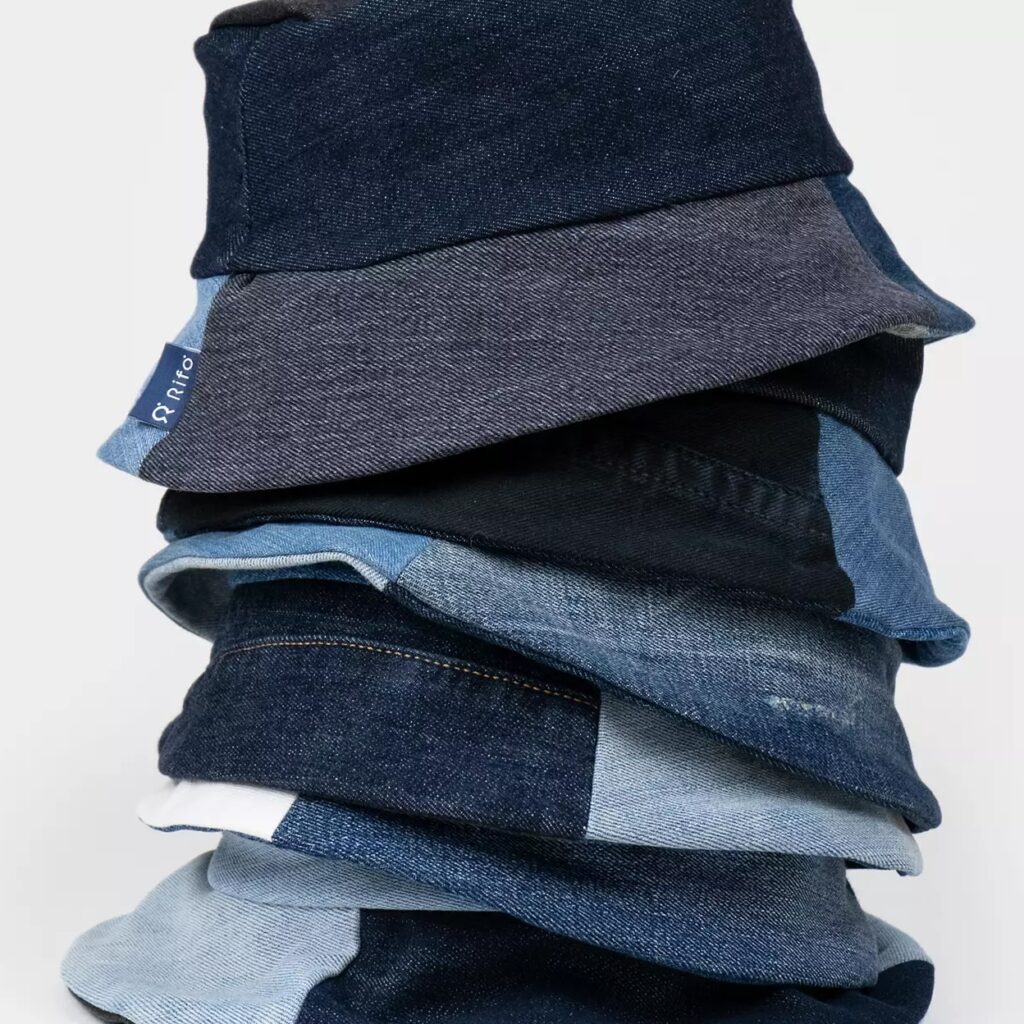22H2_EU_Levis_Upcycling_Workshop_Italy_LP_asset_2_5050 copy