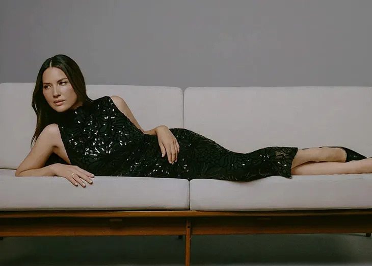 Olivia-Munn-Anne-Klein-