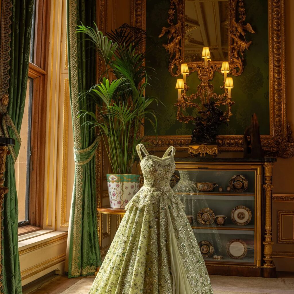 QueenElizabethIIHerLifeinStyle_030226_pr_global copy