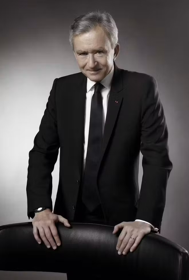 Μπορεί ο Bernard Arnault να γίνει συμπαθής μέσα σε ένα βράδυ;