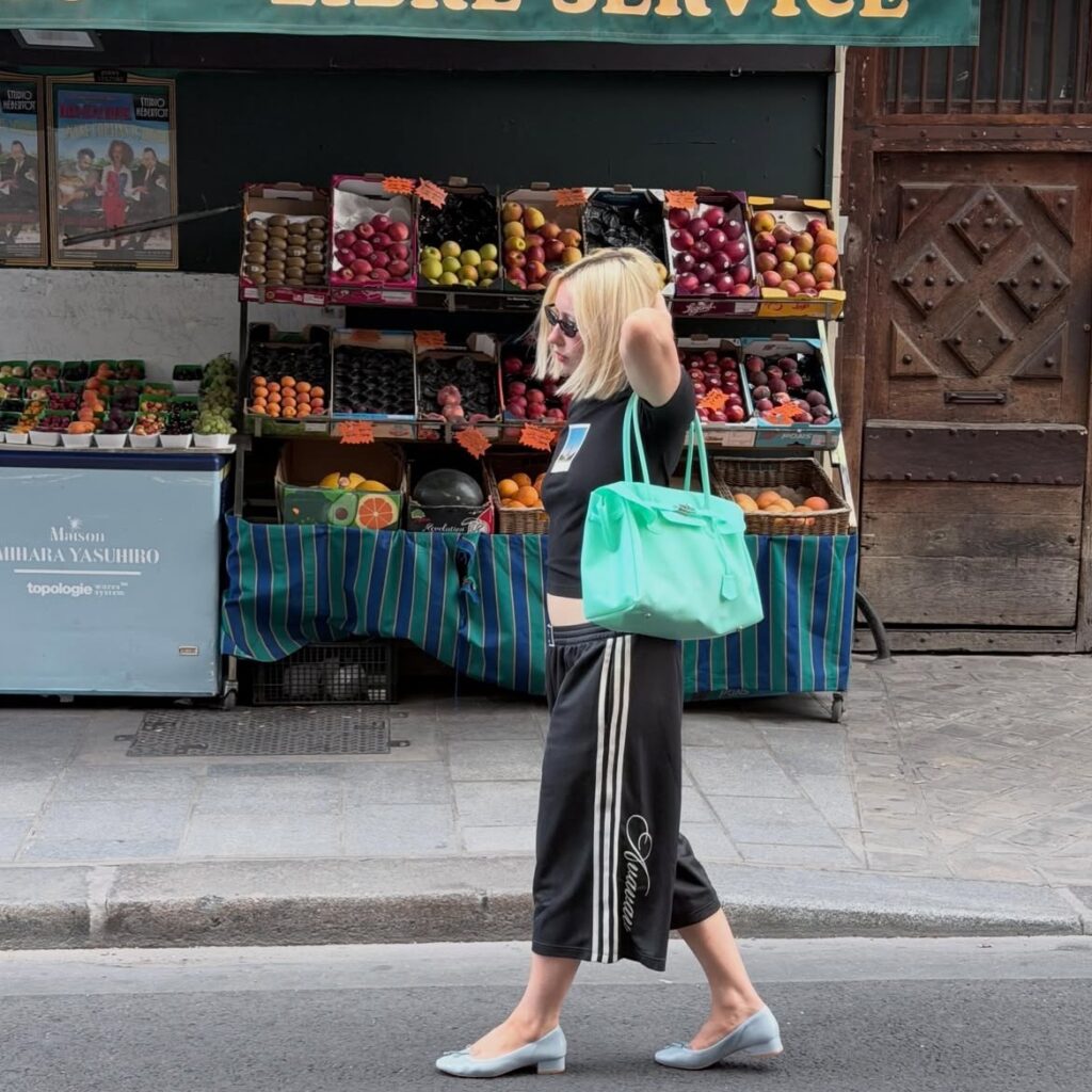 Birkin, Firkin: Όσα δεν πιάνει η αλεπού, τα κάνει PVC