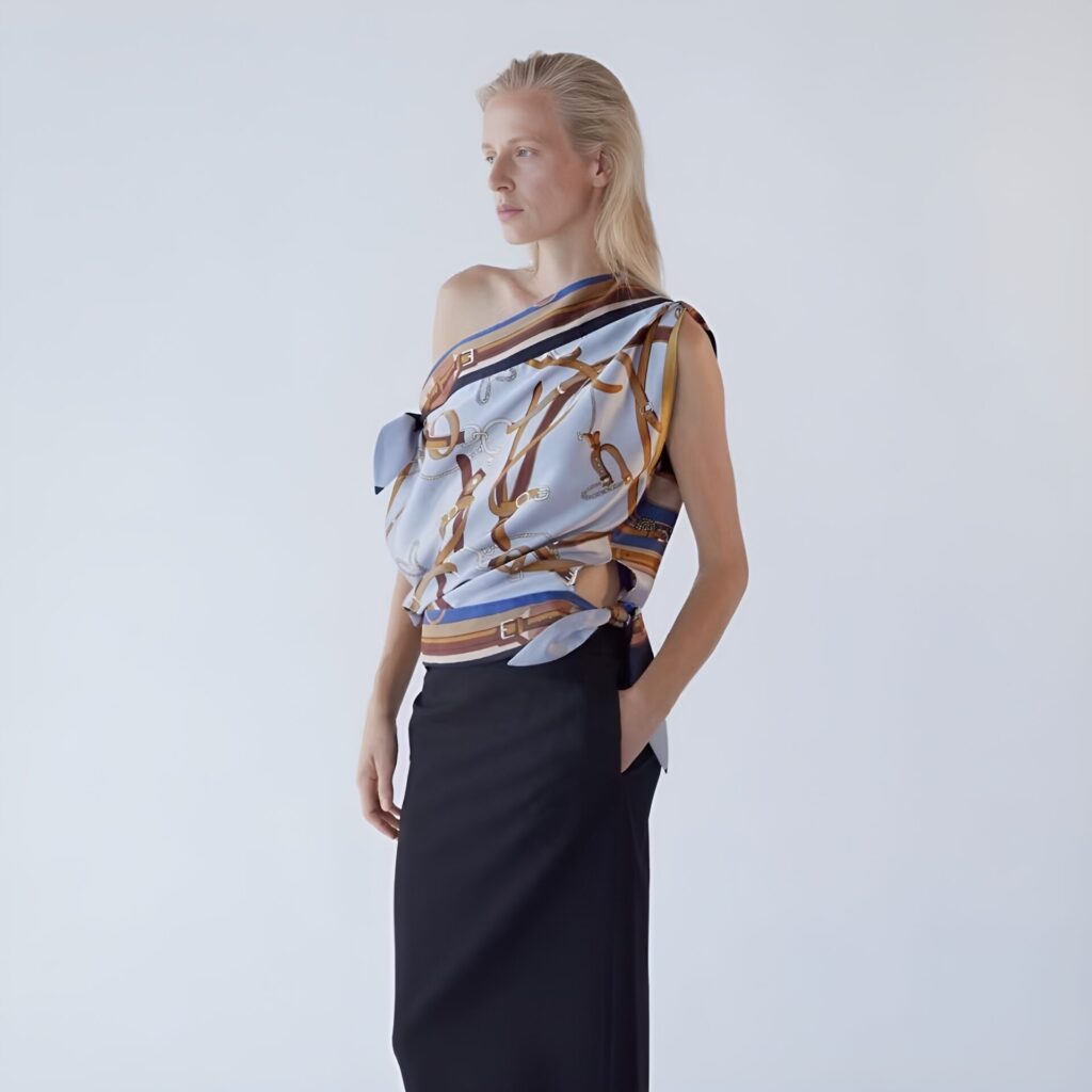 Βρήκαμε το scarf top από το Mango που θα αναβαθμίσει το στιλ σας