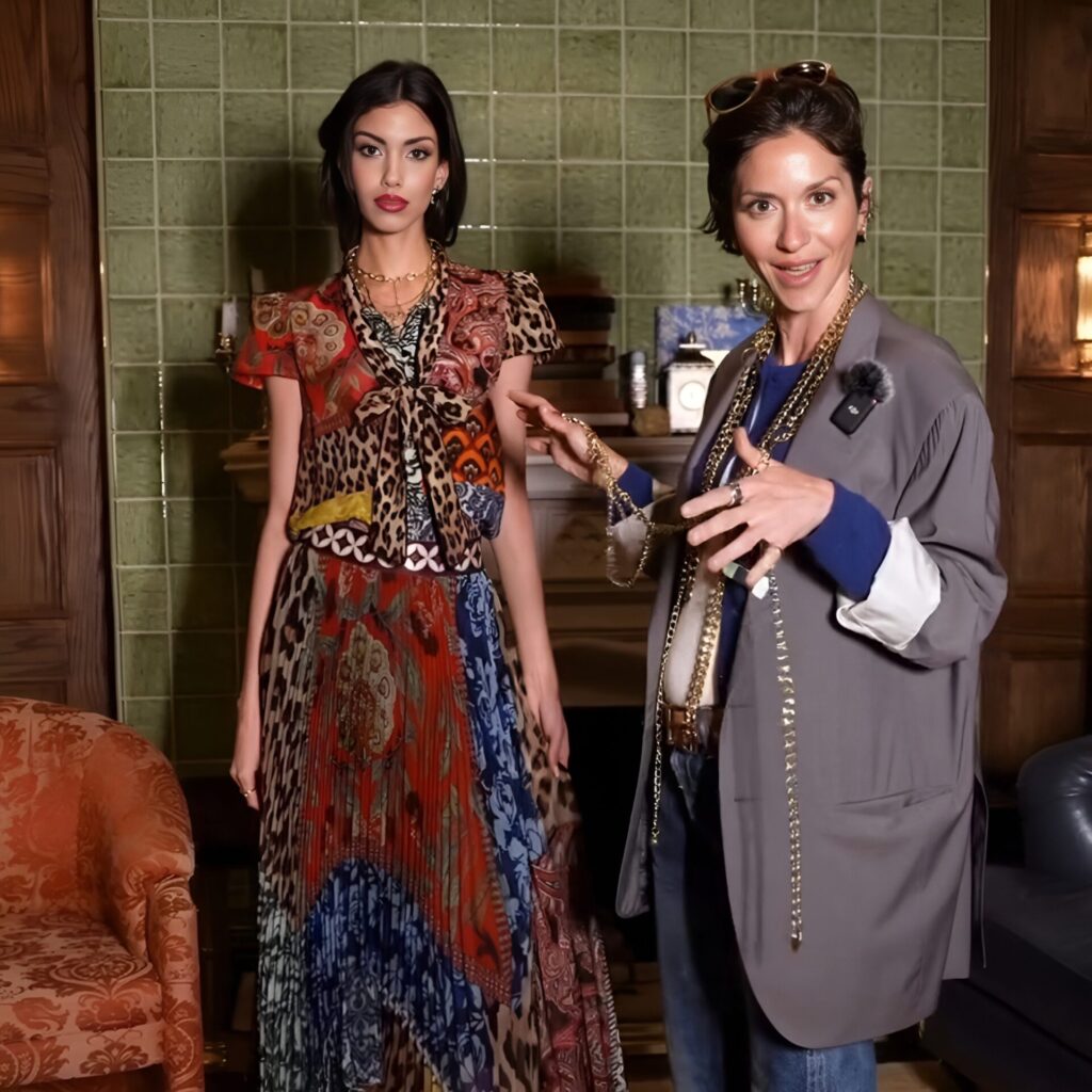 sofia-karvela-maximalismos-alice-olivia (1)