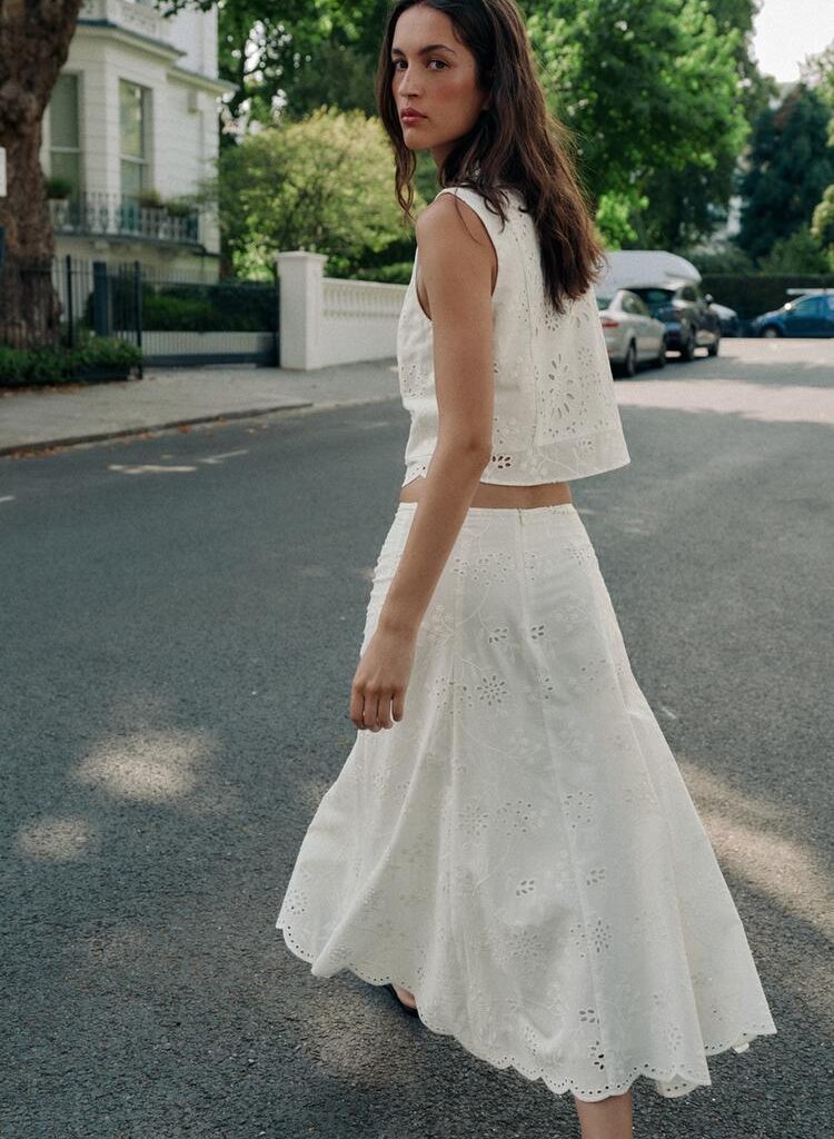 zara 4