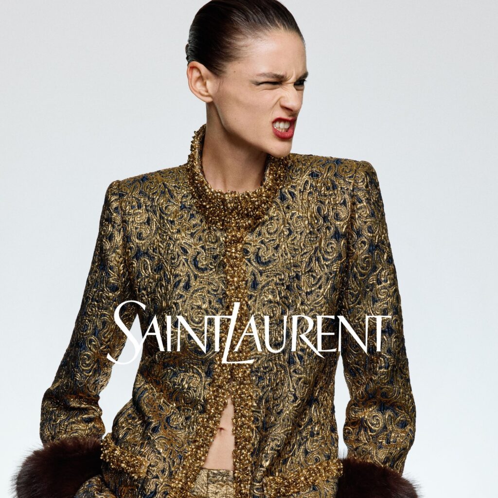 Δεν υπήρχαν τσάντες στο show του Saint Laurent. Δεν ήταν η πρώτη φορά.