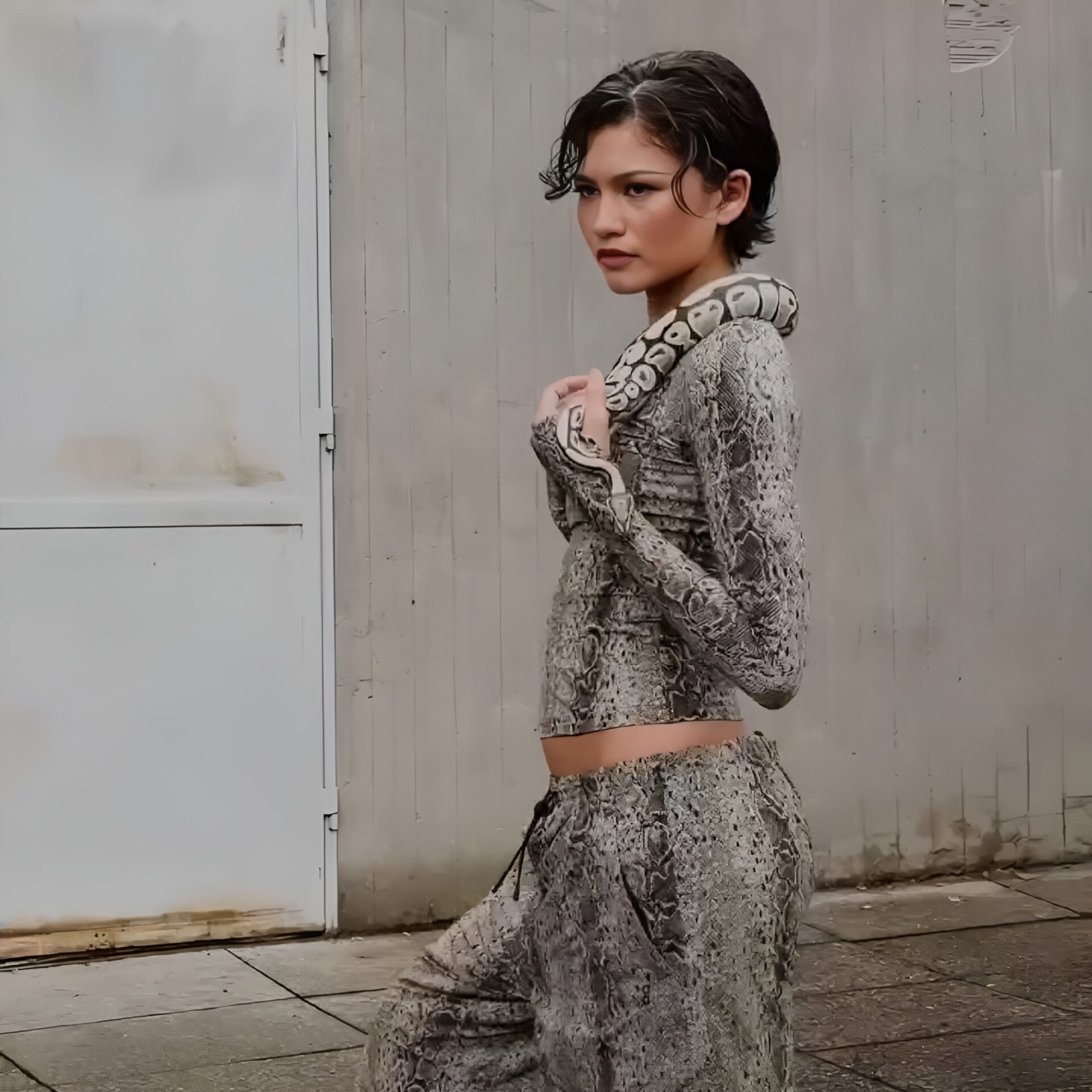 zendaya-FIDI-on (3)