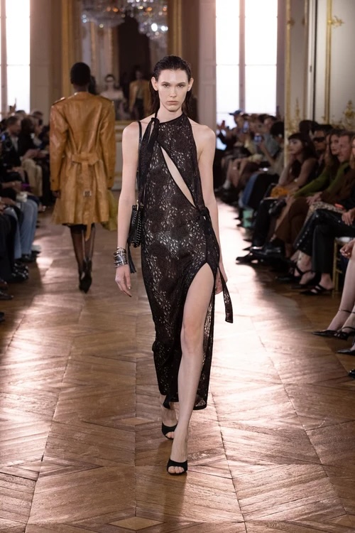 Balmain_SS27_4-5_006 copy