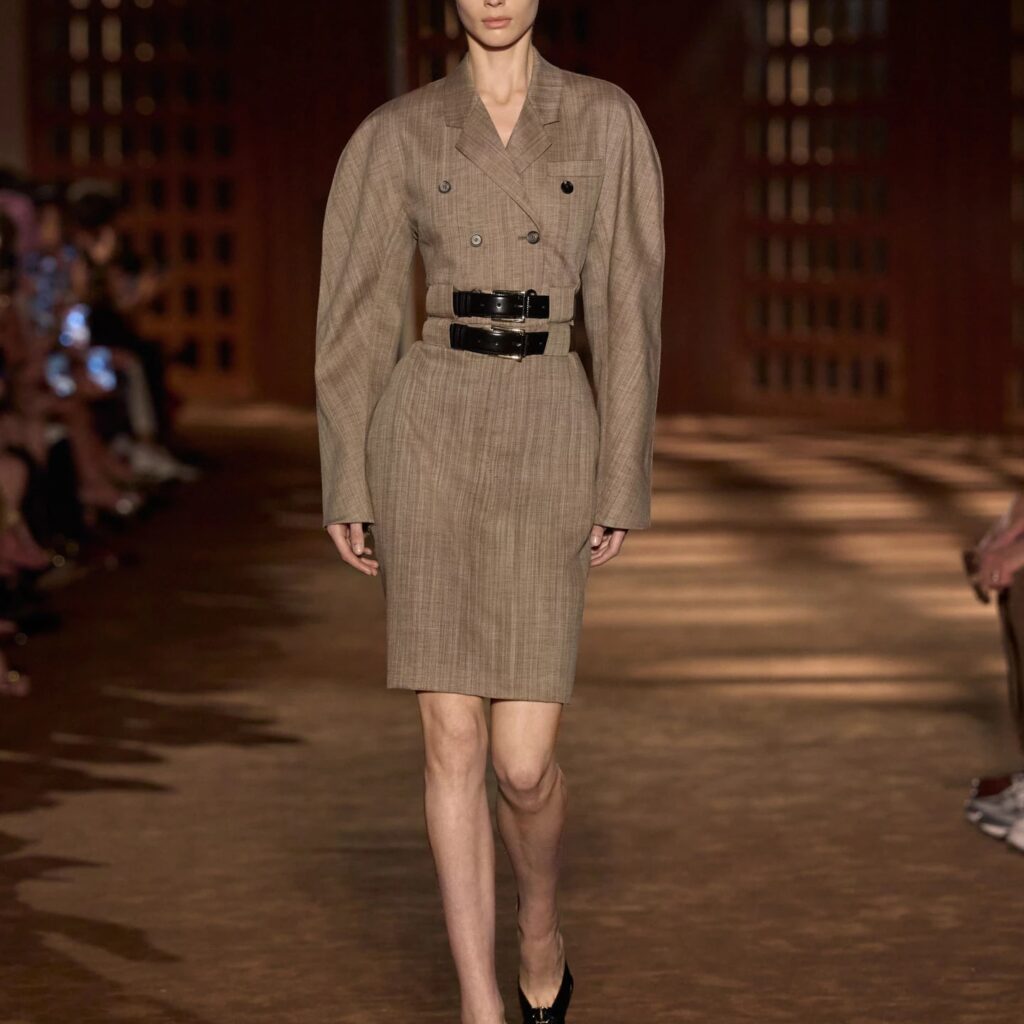 sf-ss27-show-runway-001-data copy